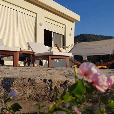Marina Deluxe Apartments Ísztro Kültér fotó