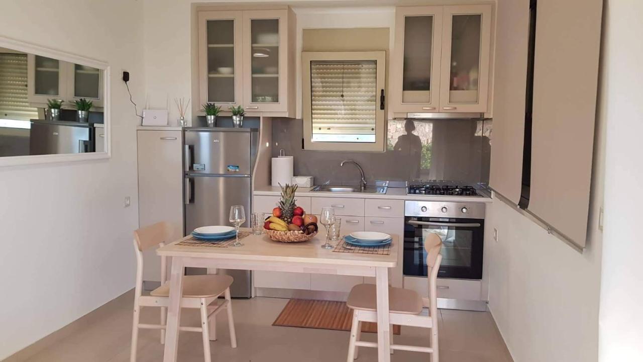 Marina Deluxe Apartments Ísztro Kültér fotó